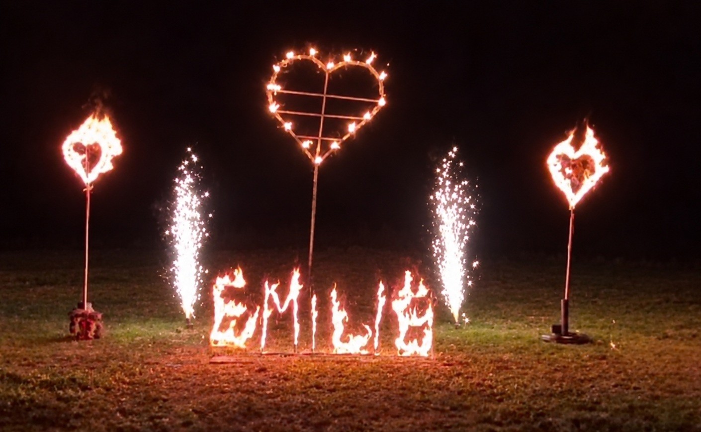 Décors enflammés pour événement